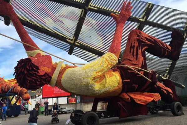 flower-sculpture-parade-corso-zundert-2016-netherlands-11