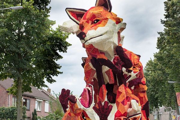 flower-sculpture-parade-corso-zundert-2016-netherlands-3