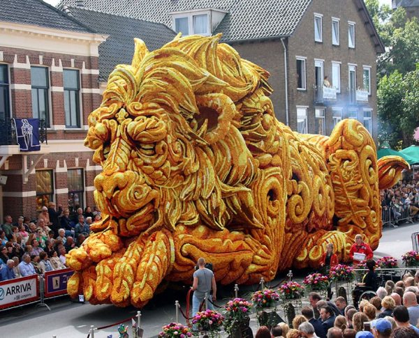 flower sculpture parade corso zundert 2016 netherlands 61