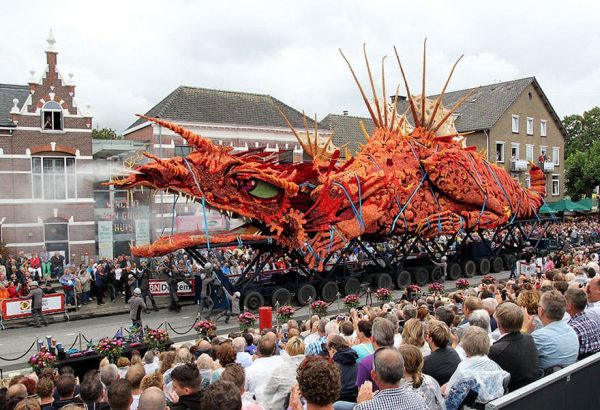 flower-sculpture-parade-corso-zundert-2016-netherlands-0