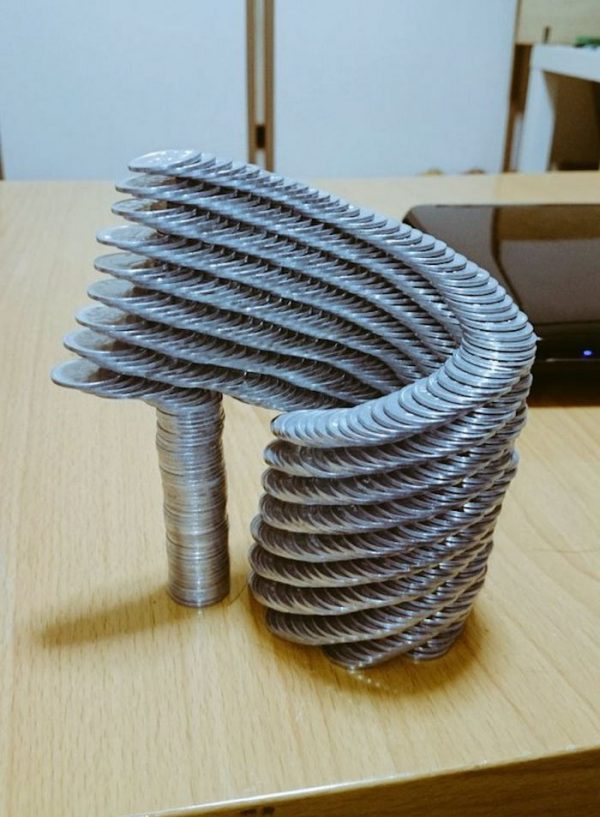 coin-stacking-japan-1