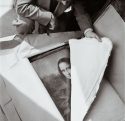Unpacking Mona Lisa at the end of World War II 1945